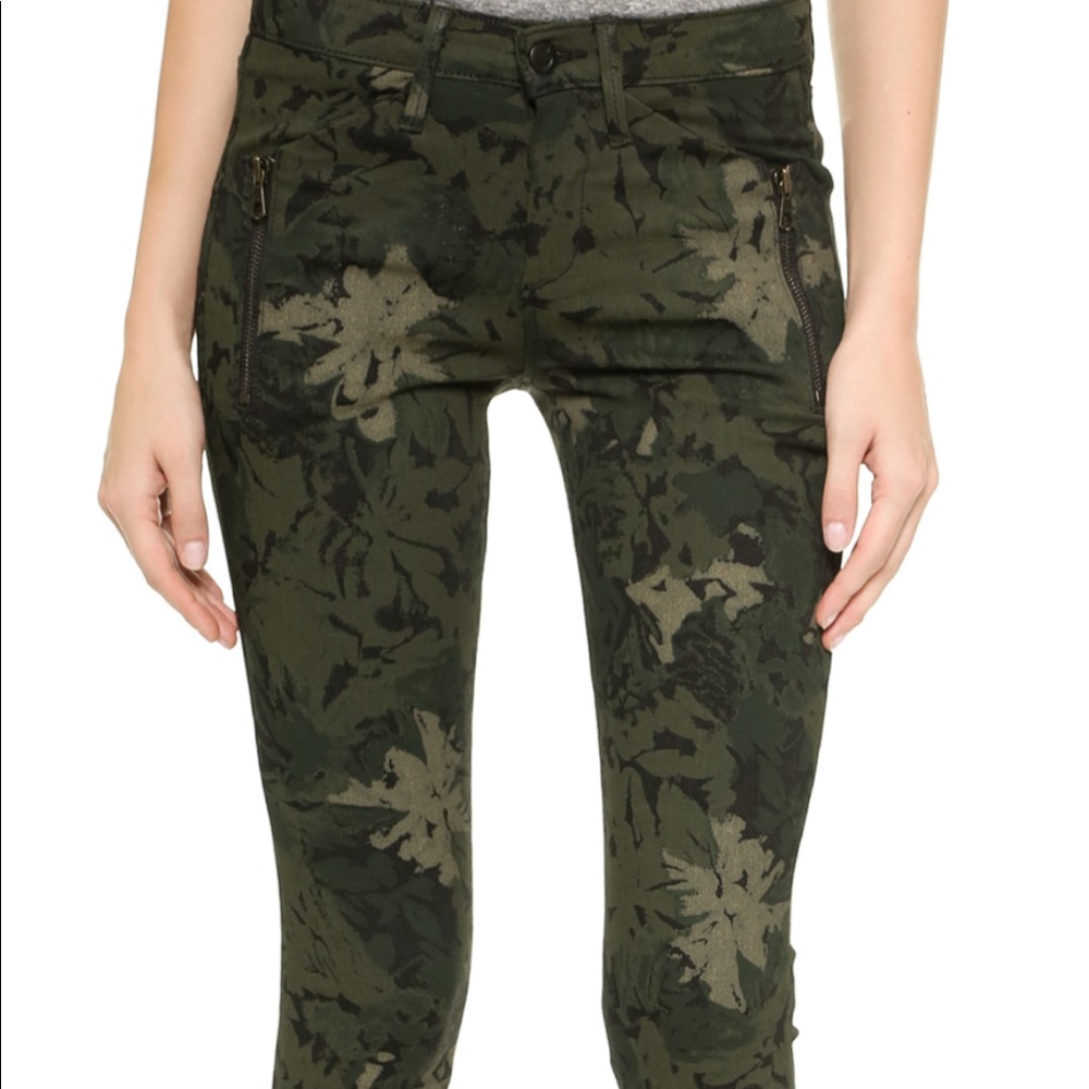 Joe’s Jeans Floral Camo Pants - size 29